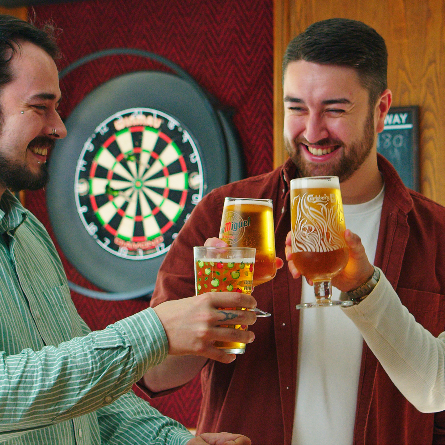 Raise a glass This Father's Day at The Old English Gentleman in Hull!